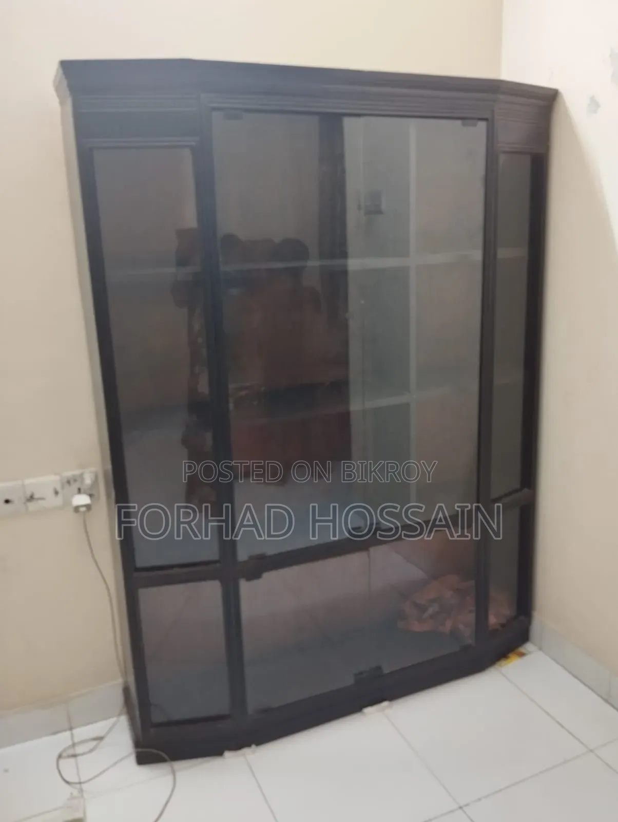 Wall Cabinet