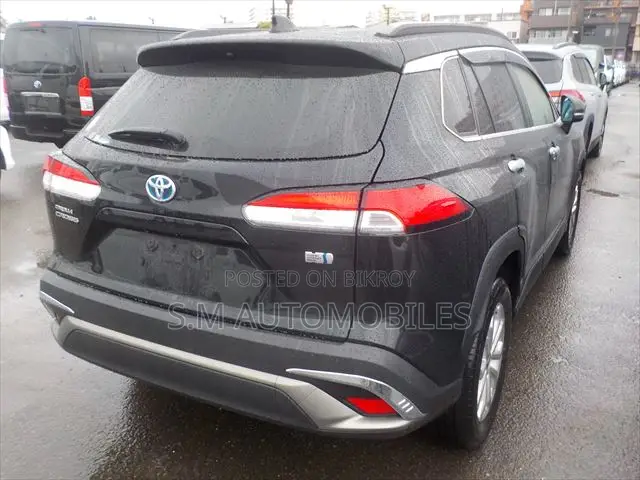Toyota Corolla Cross 1.8 Hybrid FWD 2022 Black