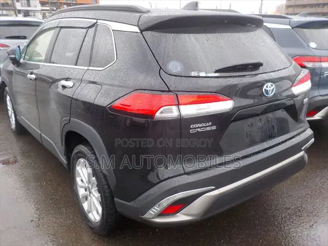 Toyota Corolla Cross 1.8 Hybrid FWD 2022 Black