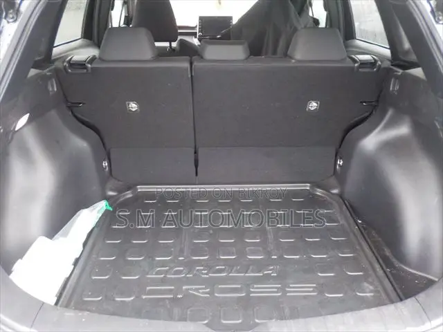 Toyota Corolla Cross 1.8 Hybrid FWD 2022 Black