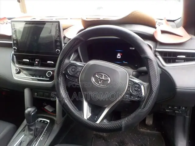 Toyota Corolla Cross 1.8 Hybrid FWD 2022 Black