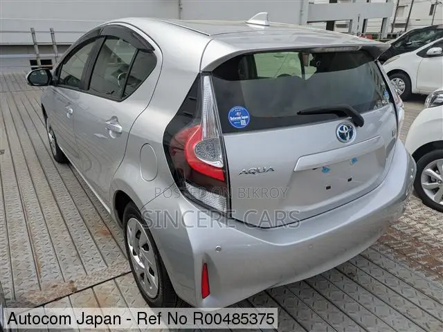 Toyota Aqua 2021 Silver