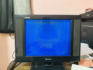 Esonic 17 Inch Speaker Including Led Monitor