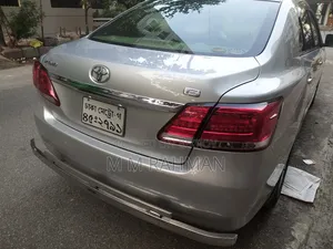 Toyota Premio 1.5 FWD 2016 Silver