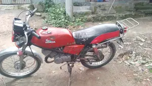 Honda 1993 Red