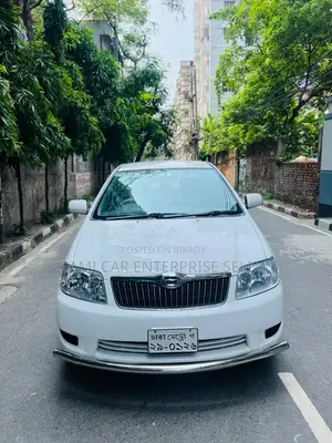 টয়োটা করোলা ১.৪ ডি অটোমেটিক ২০০৪ সাদা