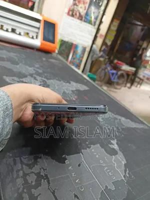 iQOO 128 GB Black