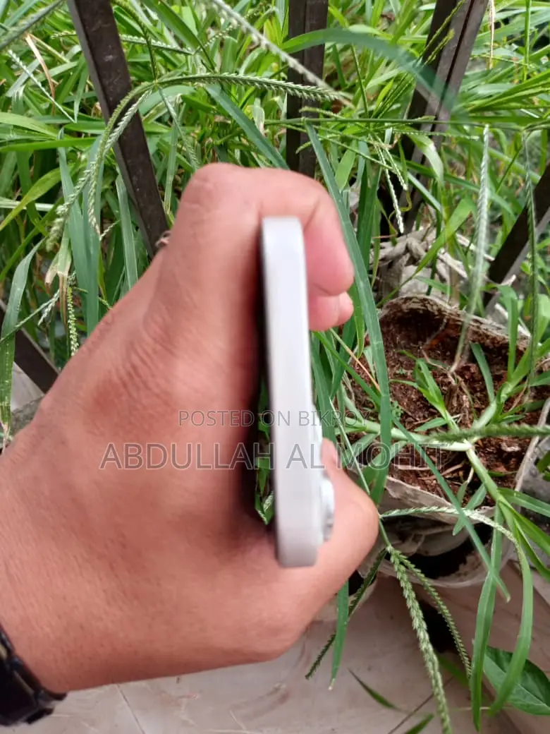 Apple iPhone 13 128 GB White