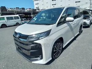 Toyota Noah 2023 Pearl