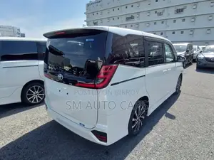 Toyota Noah 2023 Pearl