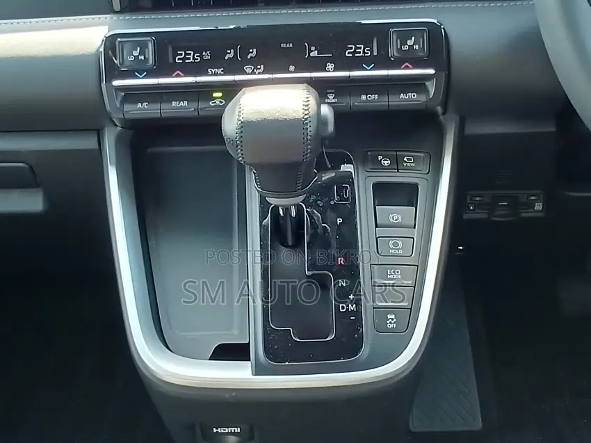 Toyota Noah 2023 Pearl