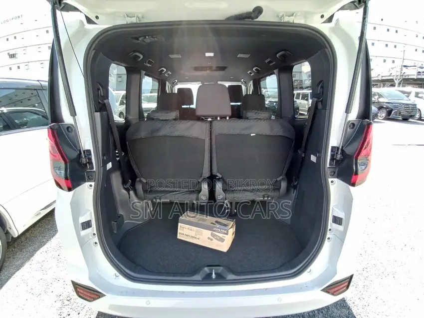 Toyota Noah 2023 Pearl