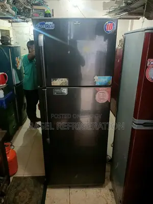 Running 27.5 Cft Walton Inverter Fridge