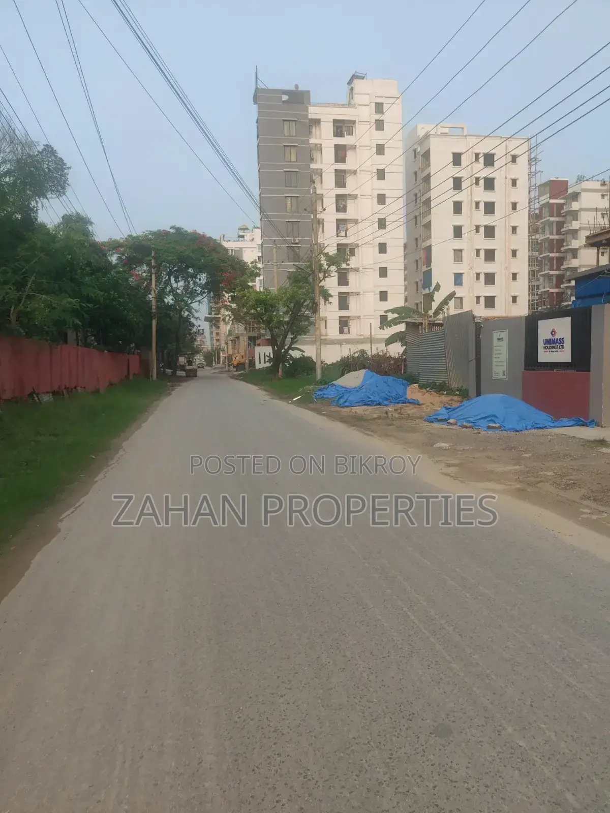 A Block 10 Kata South Face Plot Sell Bashundhara Residential Area.