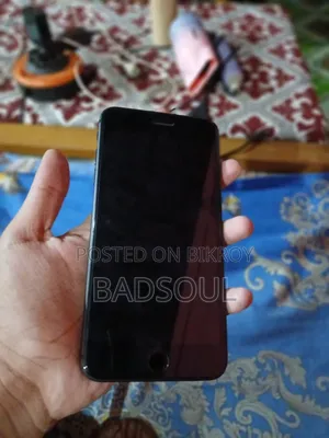 Apple iPhone 8 Plus 64 GB Black