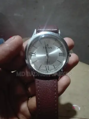 Titan 5316sae লেদার স্ট্র্যাপ ঘড়ি