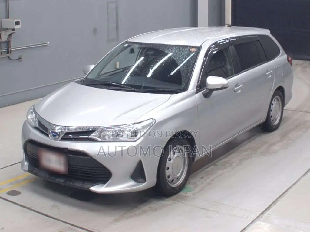 Toyota Corolla Fielder 1.5 Hybrid FWD 2021 Silver