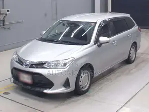 Toyota Corolla Fielder 1.5 Hybrid FWD 2021 Silver