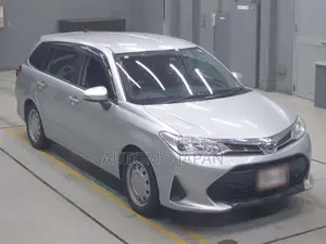 Toyota Corolla Fielder 1.5 Hybrid FWD 2021 Silver