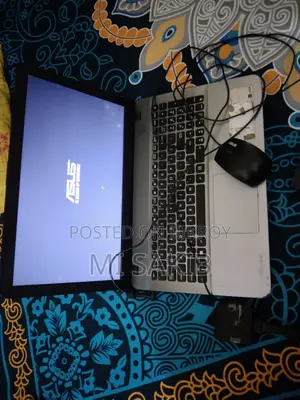 Laptop Asus VivoBook Max X541UA 4GB Intel Core I3 SSD 256GB