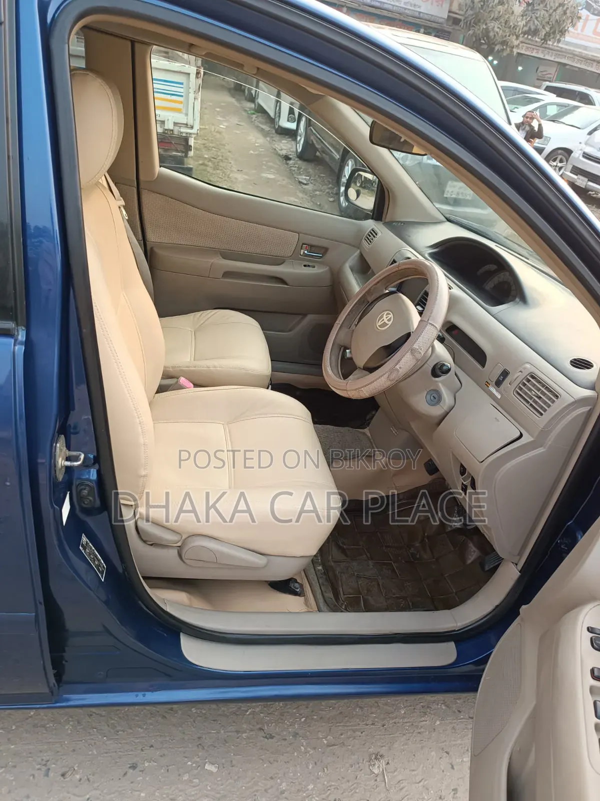 Toyota Raum 2009 Blue