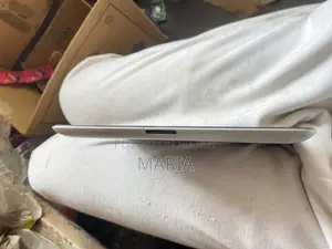 Apple iPad Air 64 GB White