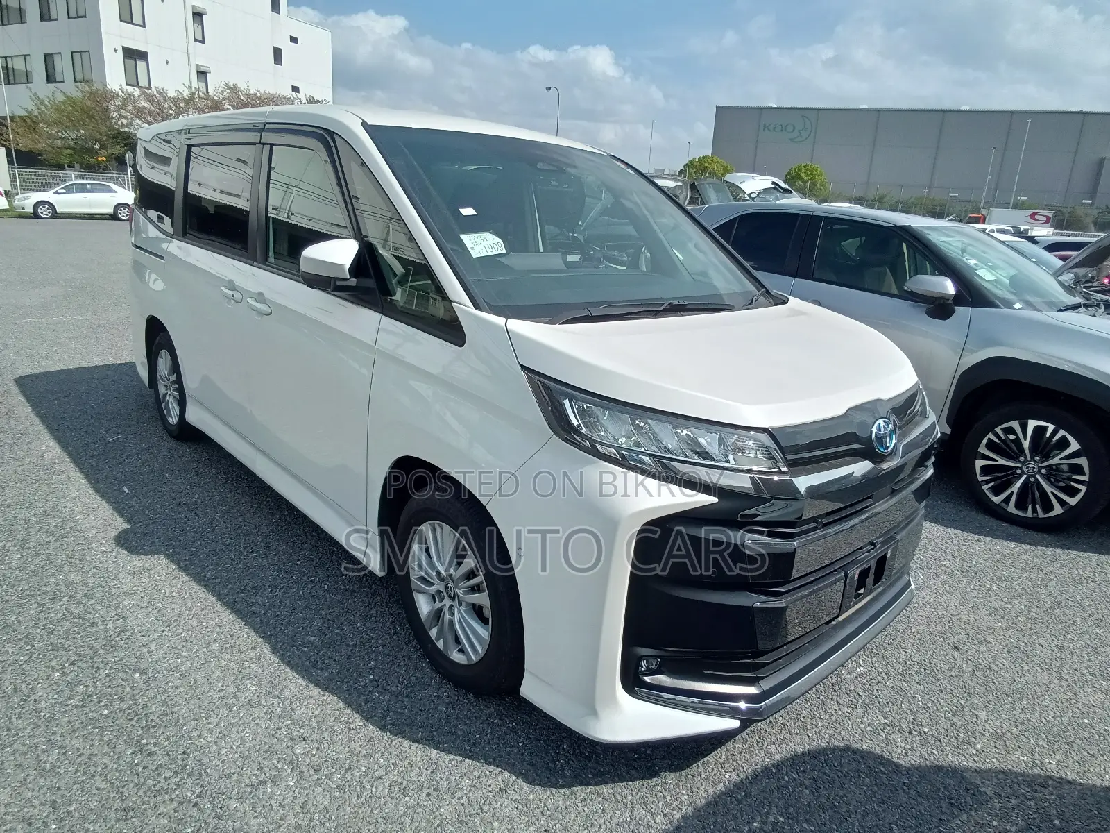 Toyota Noah 2022 Pearl