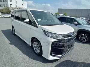 Toyota Noah 2022 Pearl
