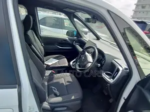 Toyota Noah 2022 Pearl