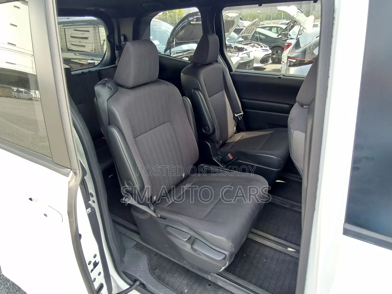 Toyota Noah 2022 Pearl