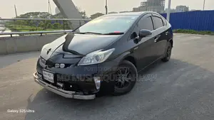 Toyota Prius Four 2013 Black