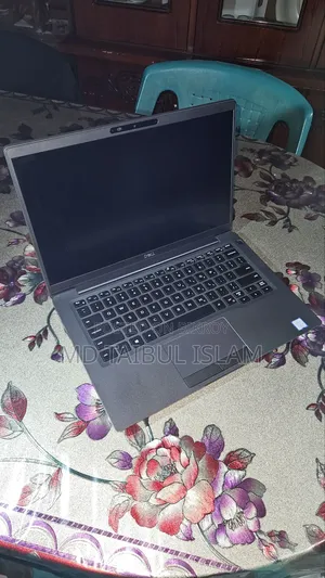 Laptop Dell Latitude 7400 8GB Intel Core I5 SSD 256GB