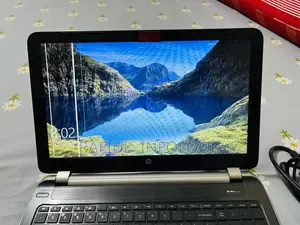 Laptop HP 15-Ra003nia 4GB Intel Core I3 HDD 512GB