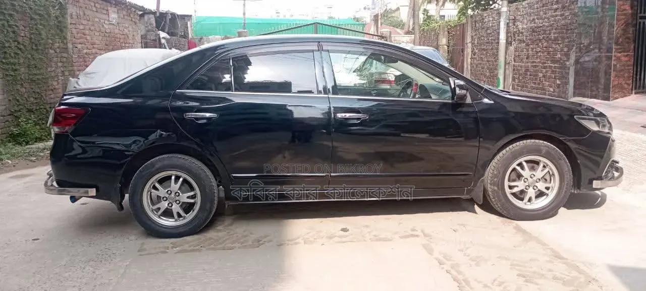 Toyota Premio 2016 Black