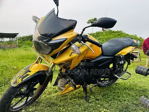 TVS Apache RTR 160 2V 2019 Yellow