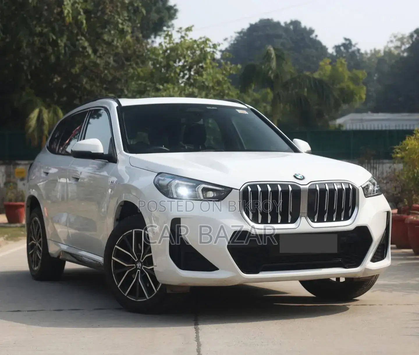 BMW X1 xDrive28i AWD 2023 Pearl