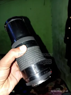 ৭৫-৩০০ জুম লেন্স