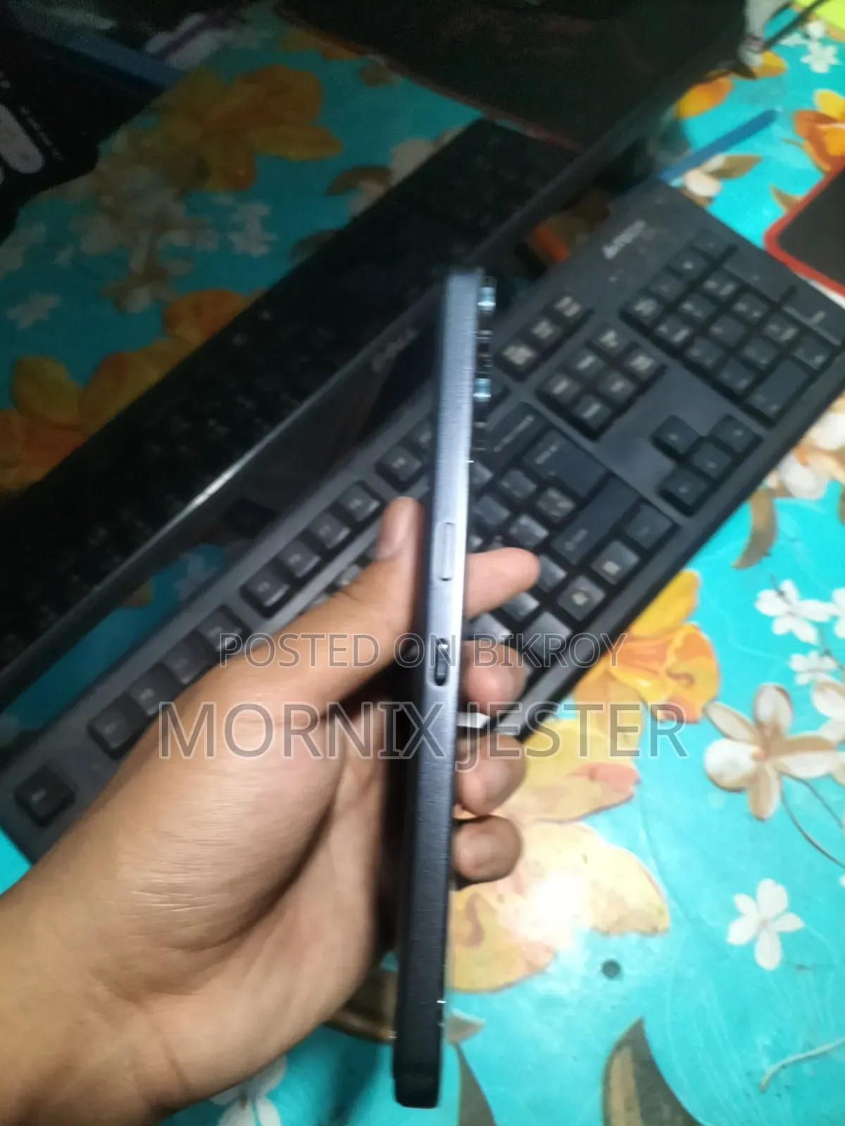 নাথিং ফোন ২ ১২৮ জিবি কালো