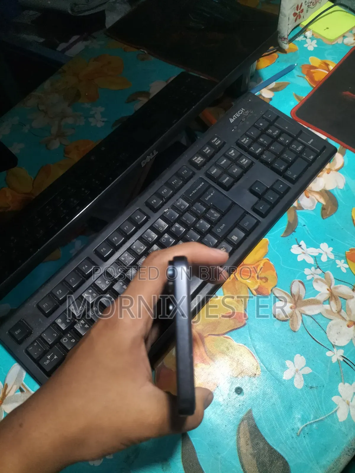নাথিং ফোন ২ ১২৮ জিবি কালো