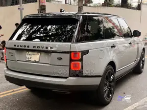 Land Rover Range Rover Vogue 2019 Pearl