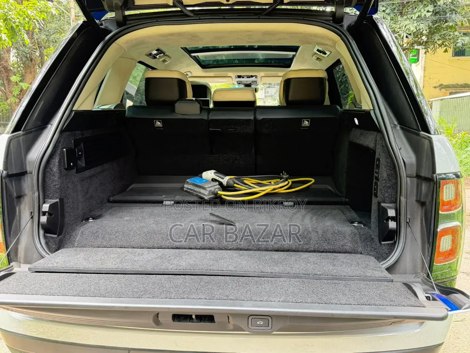 Land Rover Range Rover Vogue 2019 Pearl