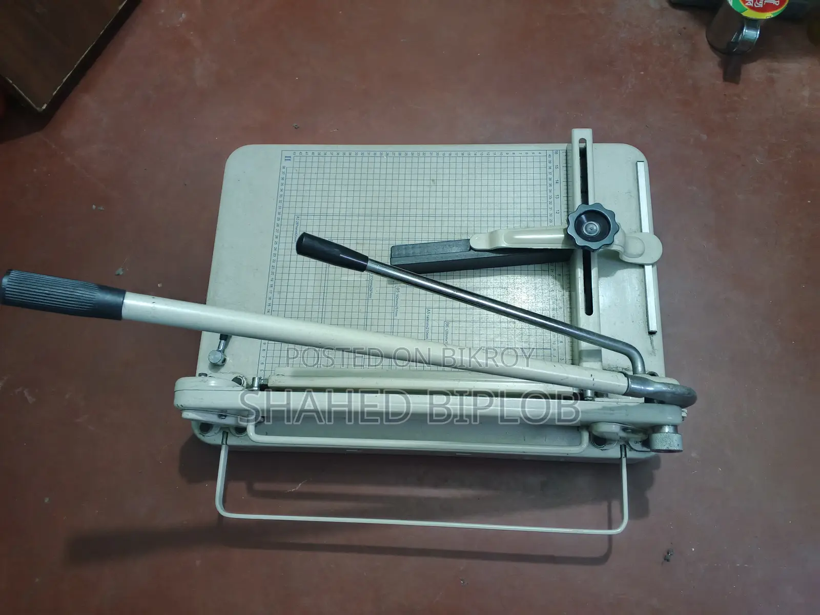 Paper Cutting Machine