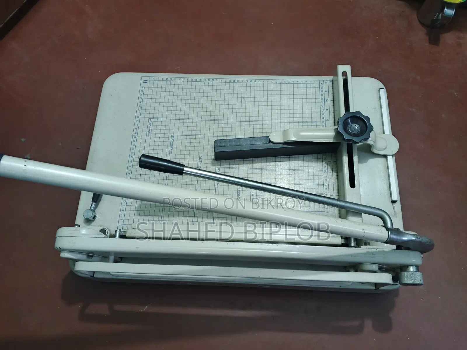 Paper Cutting Machine