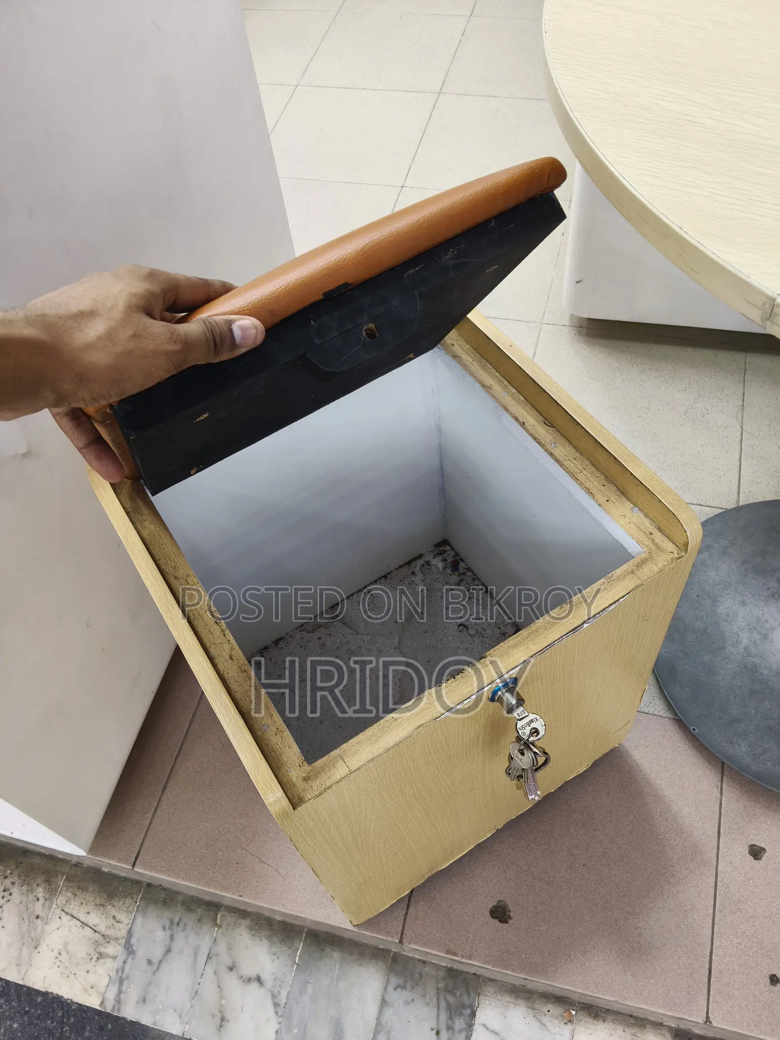 Table Stool Set