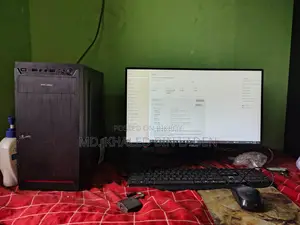 Desktop Computer Asus 4GB Intel Core I3 SSD 128GB