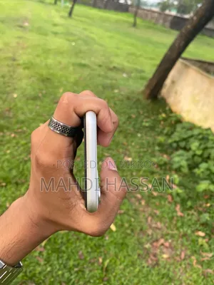 Apple iPhone 11 64 GB White