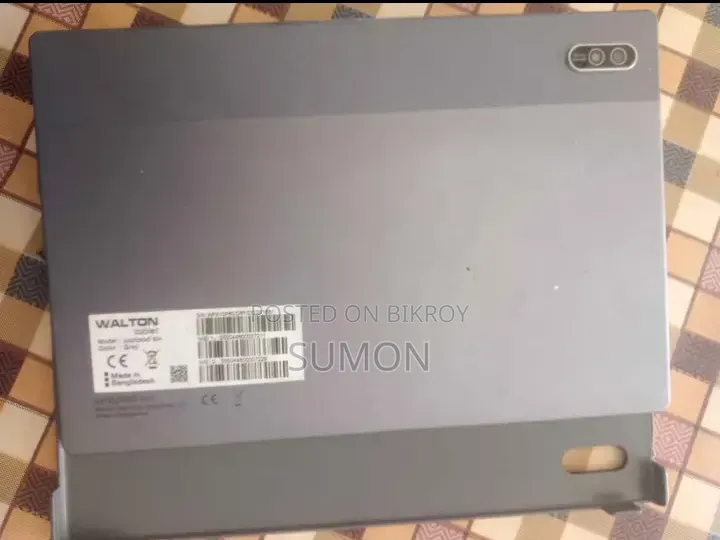 Walton 4 GB Black