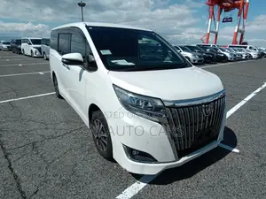 Toyota Esquire 2.0 FWD (8 Seater) 2021 Pearl