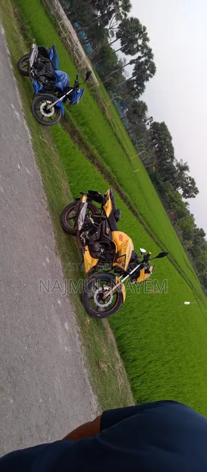 TVS Apache RTR 160 2v Refresh X-Connect 2019 Yellow
