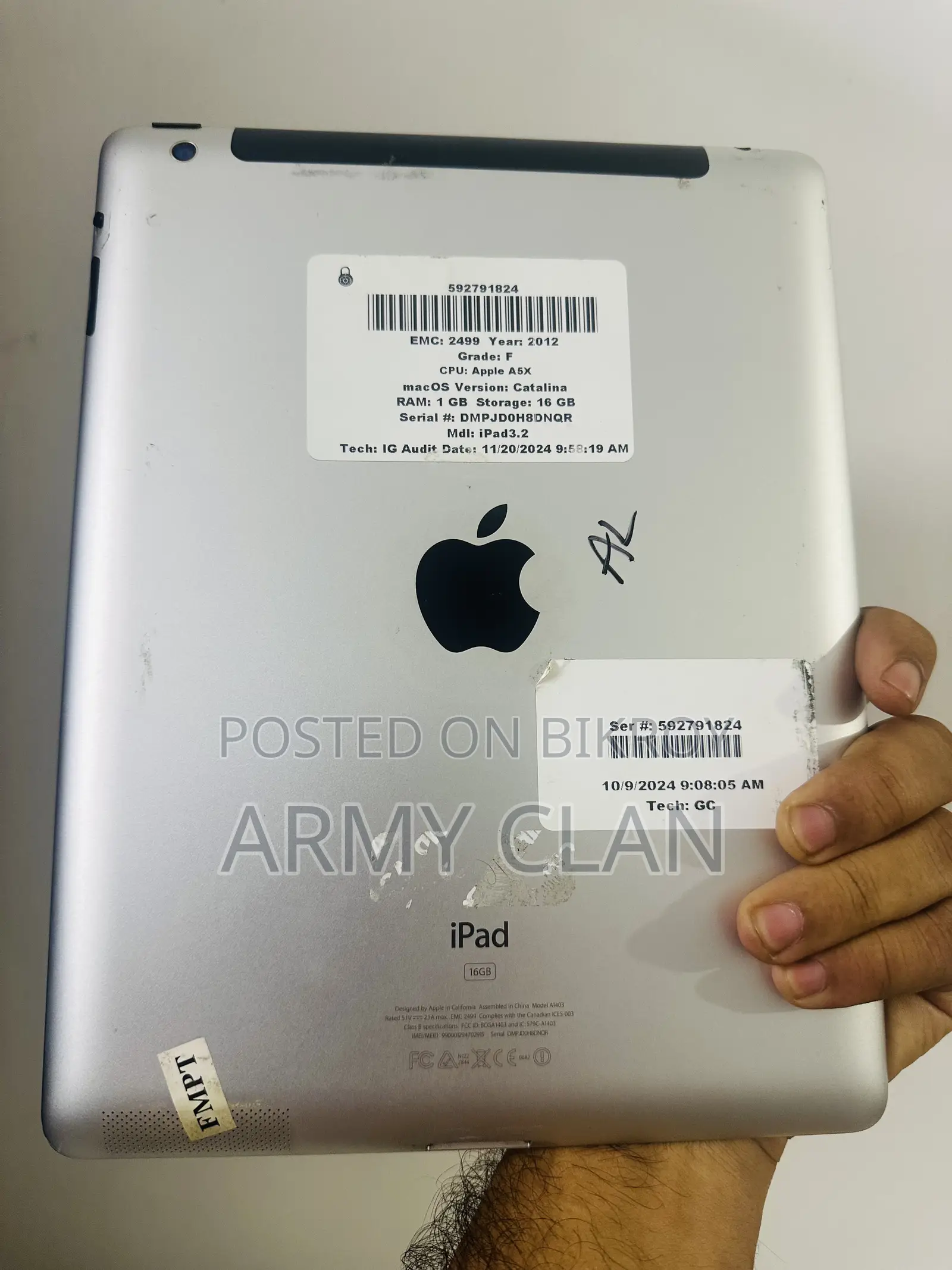 Apple iPad 3 Wi-Fi 16 GB Silver